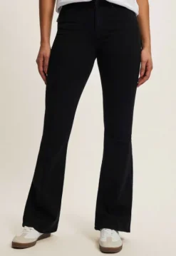 Flared | Jeans*Silvercreek Celsi Flare Jeans