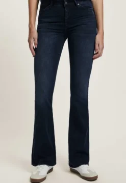 Flared | Jeans*Silvercreek Celsi Flare Jeans