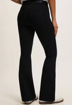 Flared | Jeans*Silvercreek Celsi Flare Jeans