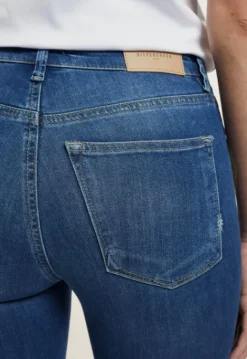 Flared | Jeans*Silvercreek Celsi Flare Jeans