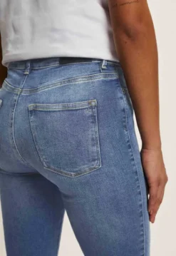 Slim | Jeans*Silvercreek Celsi Super Skinny Jeans