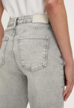 Tapered | Jeans*Silvercreek Cinna Slim Tapered Jeans