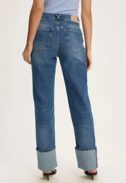 Straight | Jeans*Silvercreek Everly Straight Jeans