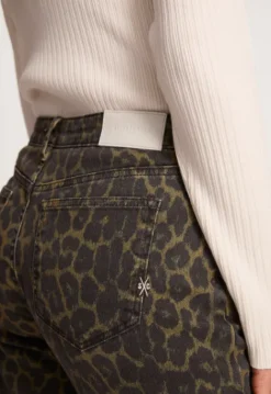 Tapered | Jeans*Silvercreek Faith Leopard Jeans