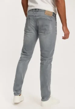 Tapered | Jeans*Silvercreek Lewis Regular Tapered Jeans