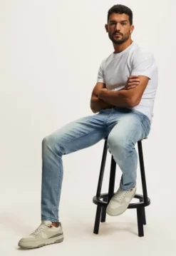 Tapered | Jeans*Silvercreek Lewis Regular Tapered Jeans