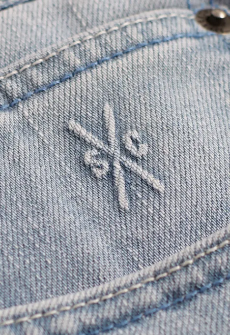 Tapered | Jeans*Silvercreek Lewis Regular Tapered Jeans