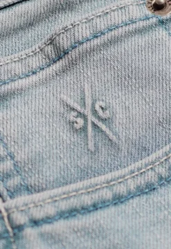 Shorts*Silvercreek Lewis Short