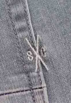 Shorts*Silvercreek Lewis Short