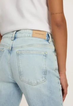 Slim | Jeans*Silvercreek Liv Straight Jeans