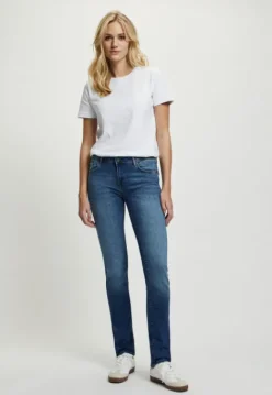 Straight | Jeans*Silvercreek Luna Straight Jeans