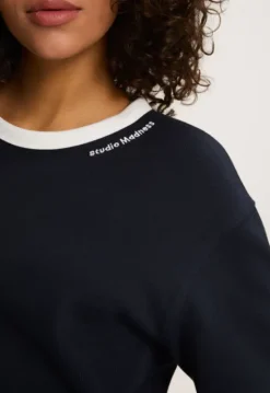 T-shirts & Tops*Silvercreek Moon T-shirt