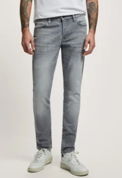 Tapered | Jeans*Silvercreek Porter Slim Tapered Jeans