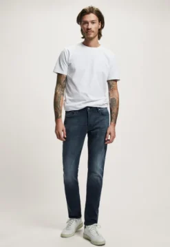Tapered | Jeans*Silvercreek Porter Slim Tapered Jeans
